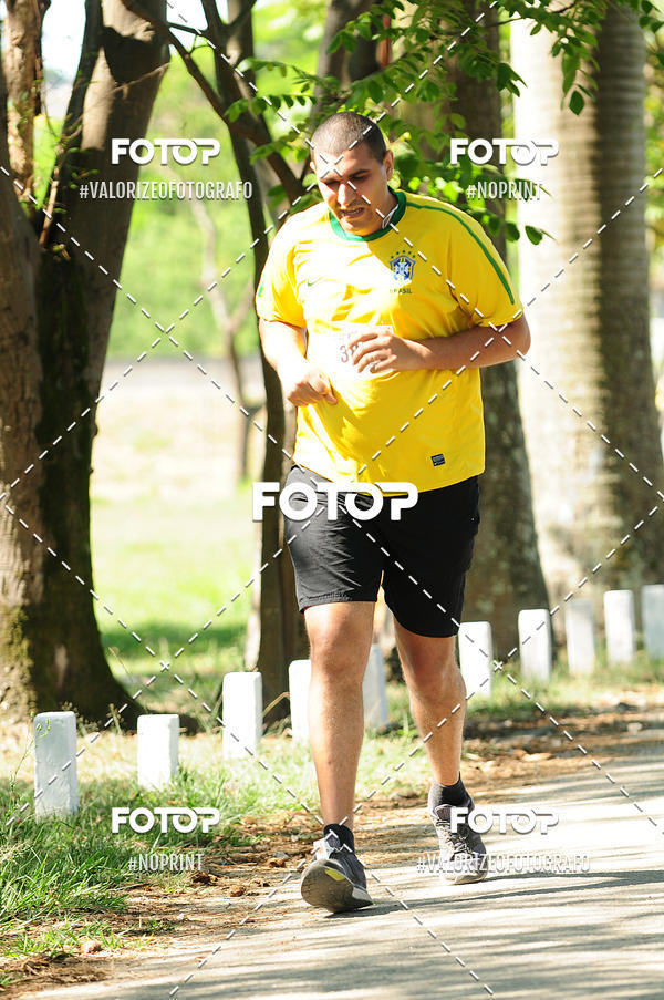 Compre as suas fotos do eventoPIT BULL RUNNING no Fotop