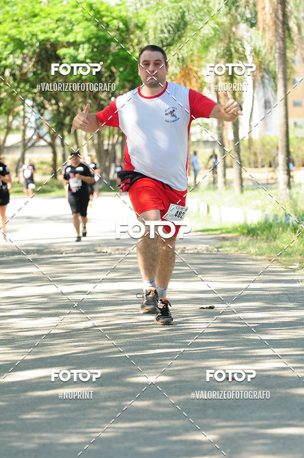 Compre as suas fotos do eventoPIT BULL RUNNING no Fotop