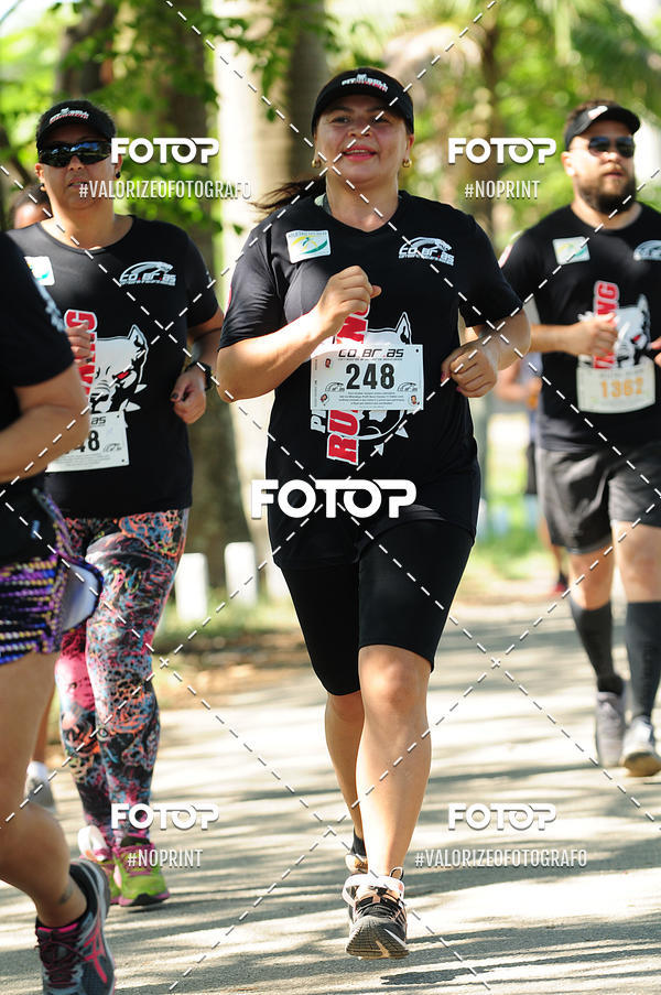 Compre as suas fotos do eventoPIT BULL RUNNING no Fotop