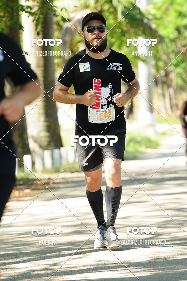 Compre as suas fotos do eventoPIT BULL RUNNING no Fotop