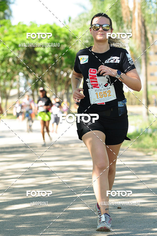 Compre as suas fotos do eventoPIT BULL RUNNING no Fotop