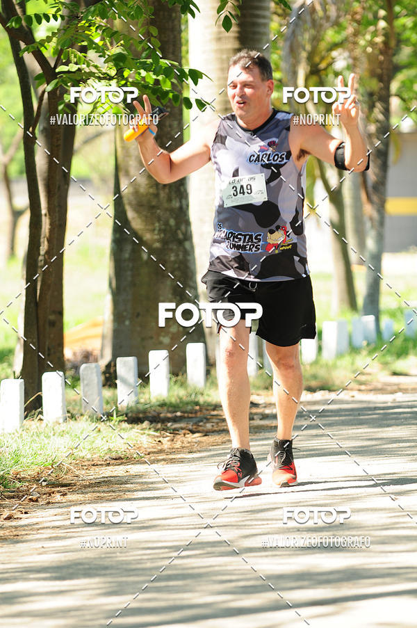 Compre as suas fotos do eventoPIT BULL RUNNING no Fotop