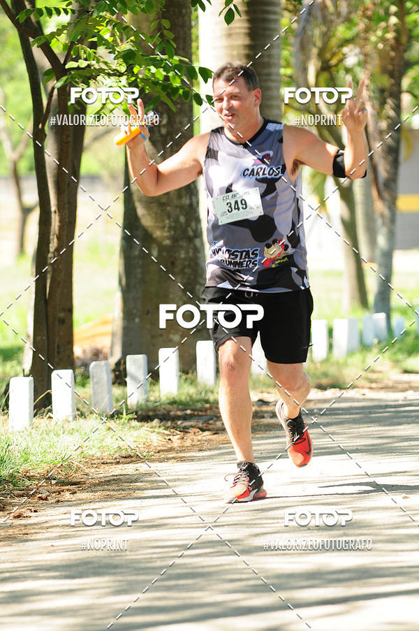 Compre as suas fotos do eventoPIT BULL RUNNING no Fotop