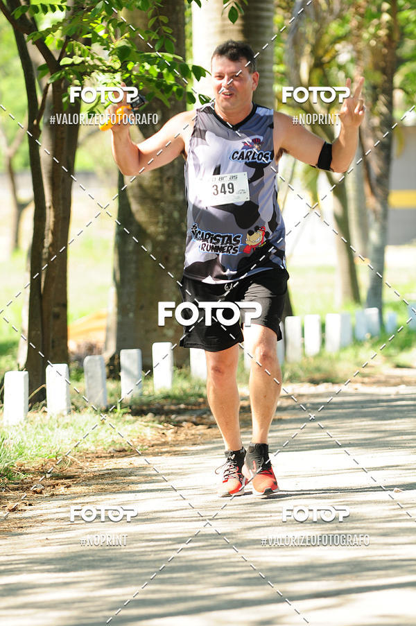 Compre as suas fotos do eventoPIT BULL RUNNING no Fotop