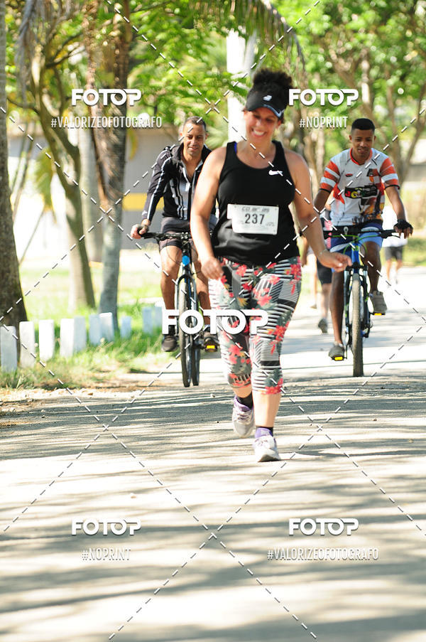 Compre as suas fotos do eventoPIT BULL RUNNING no Fotop