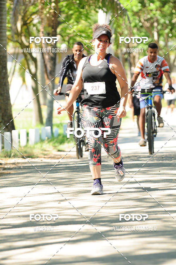 Compre as suas fotos do eventoPIT BULL RUNNING no Fotop