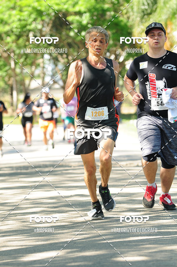 Compre as suas fotos do eventoPIT BULL RUNNING no Fotop