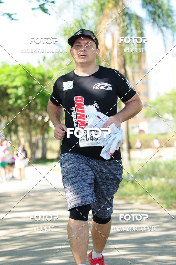 Compre as suas fotos do eventoPIT BULL RUNNING no Fotop