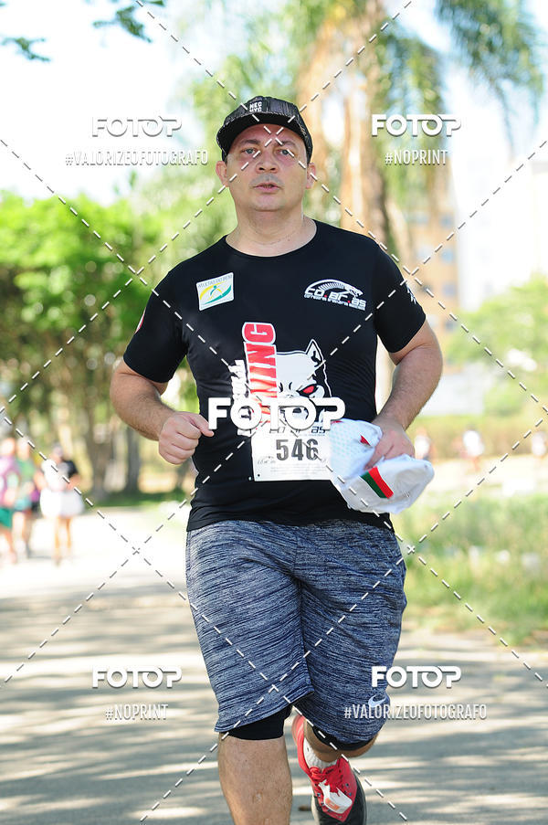 Compre as suas fotos do eventoPIT BULL RUNNING no Fotop