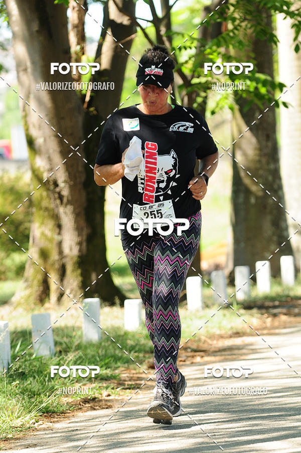 Compre as suas fotos do eventoPIT BULL RUNNING no Fotop