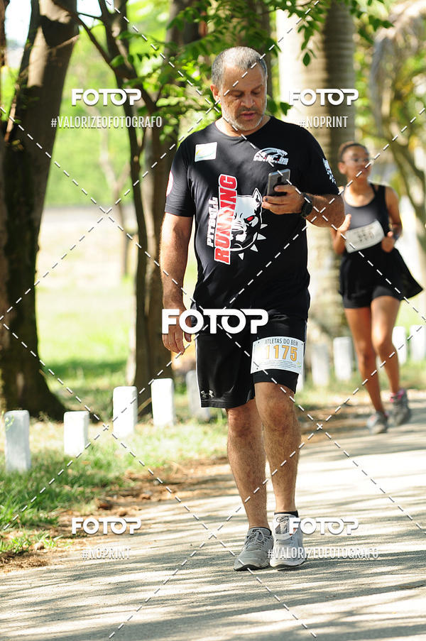 Compre as suas fotos do eventoPIT BULL RUNNING no Fotop