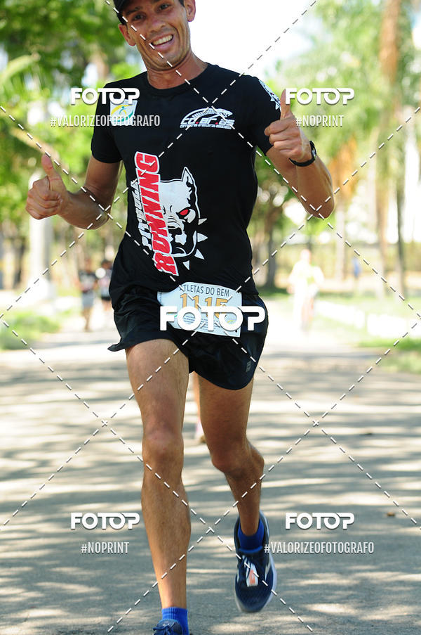 Achetez vos photos de l'vnementPIT BULL RUNNING sur Fotop