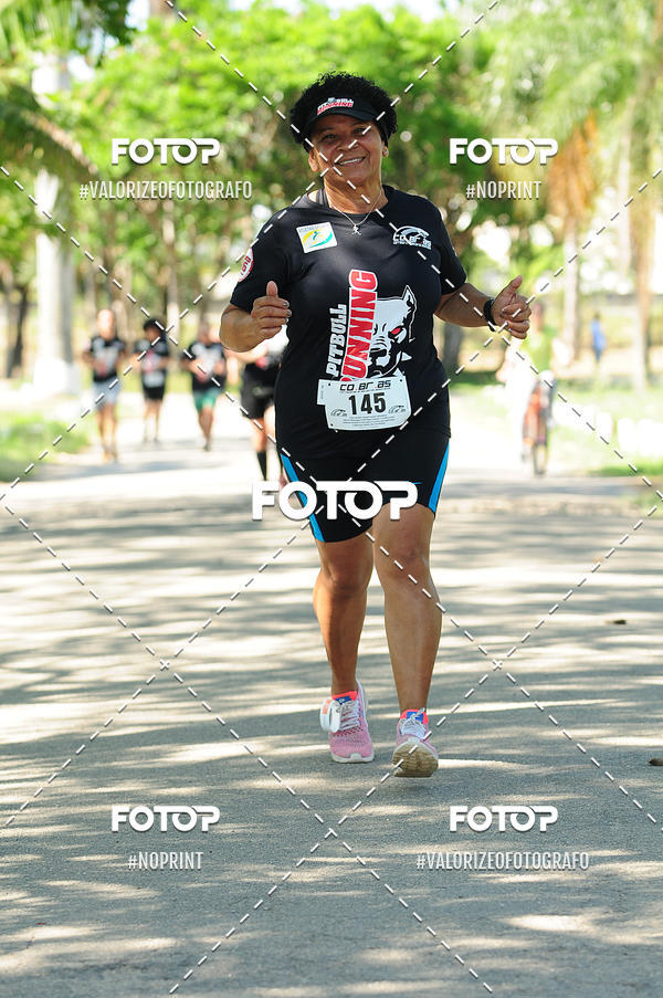Achetez vos photos de l'vnementPIT BULL RUNNING sur Fotop