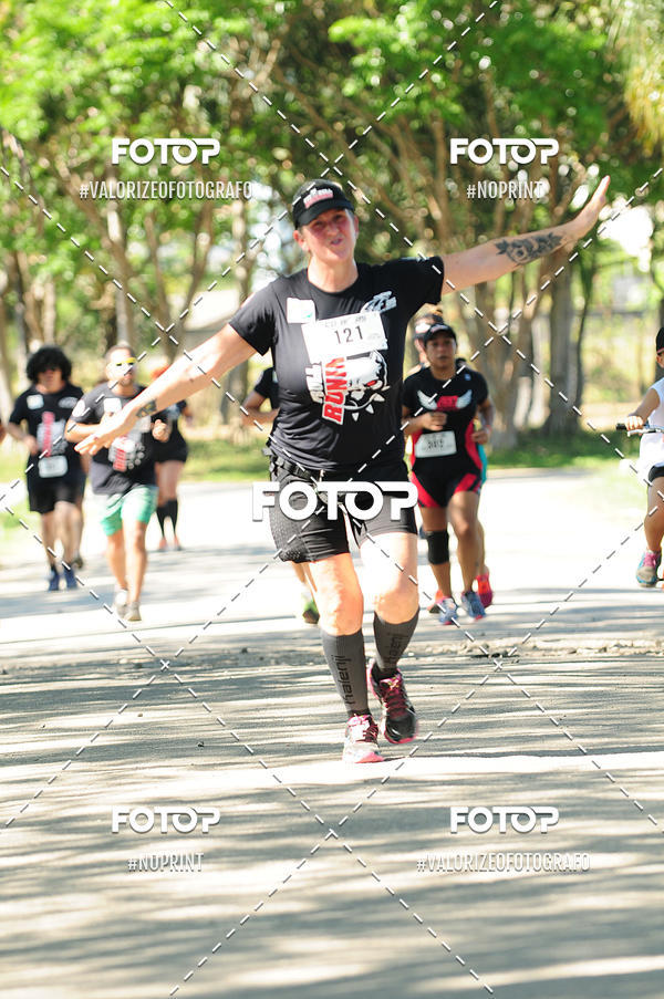 Achetez vos photos de l'vnementPIT BULL RUNNING sur Fotop