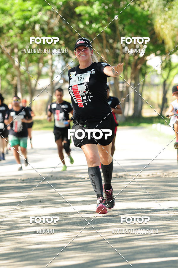 Achetez vos photos de l'vnementPIT BULL RUNNING sur Fotop