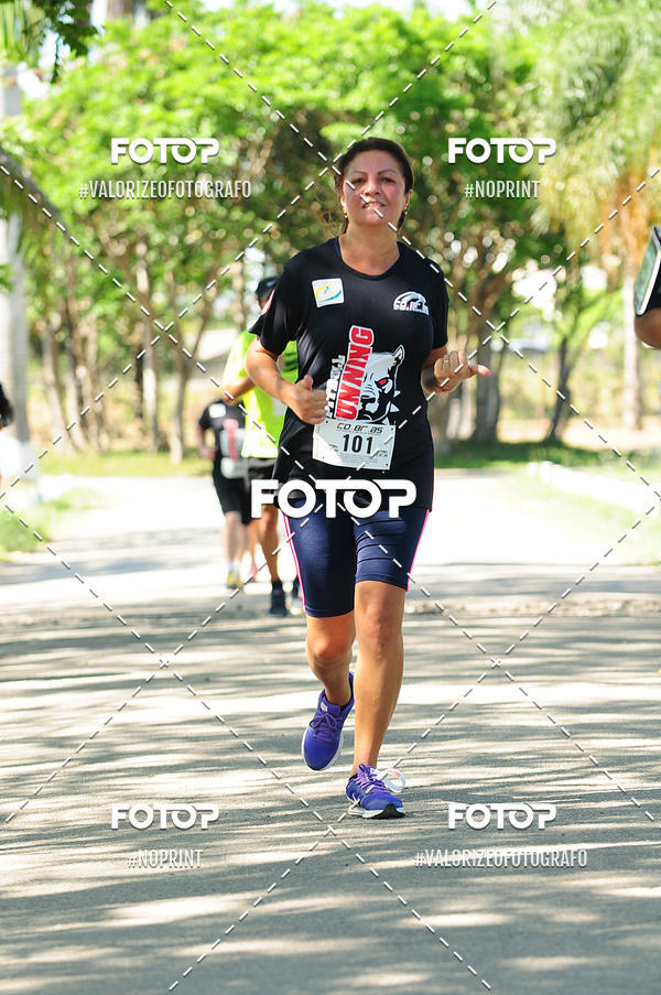 Compre as suas fotos do eventoPIT BULL RUNNING no Fotop