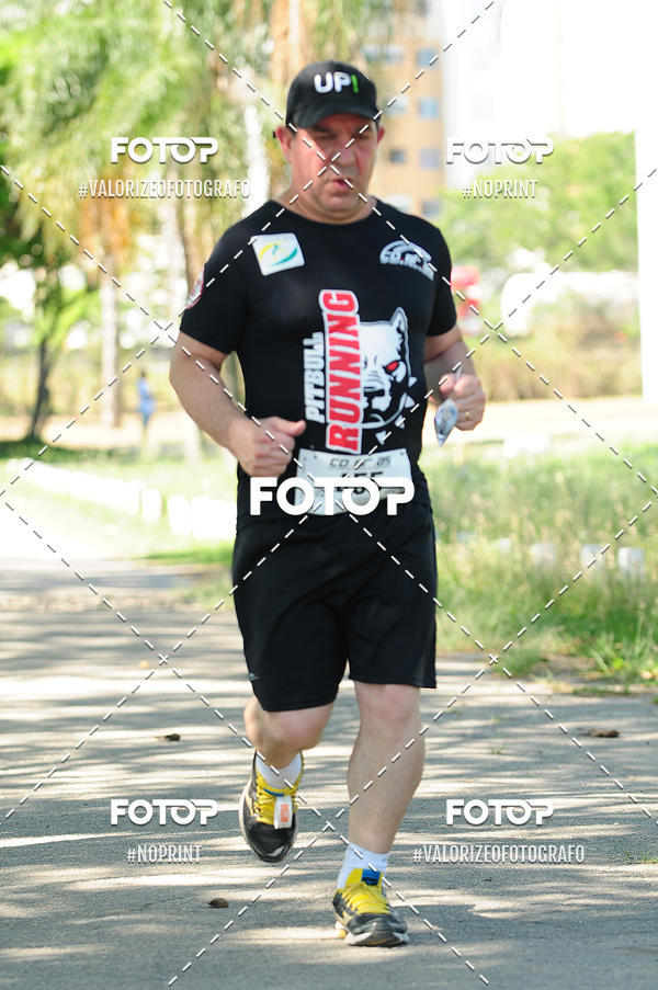 Compre as suas fotos do eventoPIT BULL RUNNING no Fotop