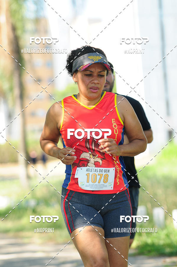 Compra tus fotos del eventoPIT BULL RUNNING En Fotop