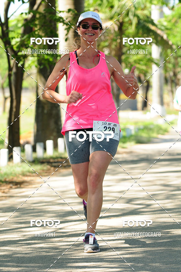 Achetez vos photos de l'vnementPIT BULL RUNNING sur Fotop