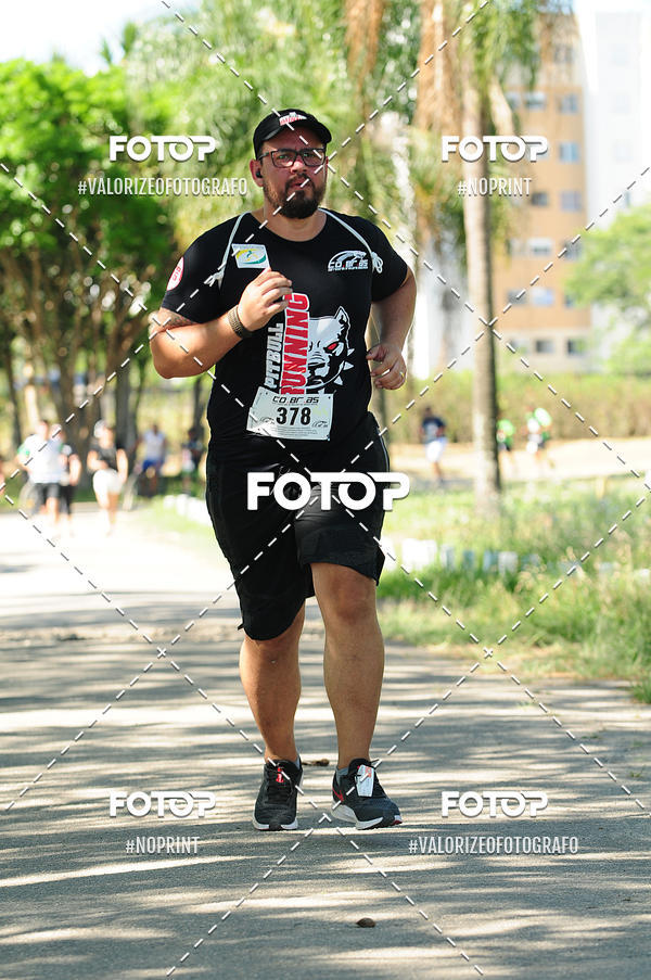 Achetez vos photos de l'vnementPIT BULL RUNNING sur Fotop