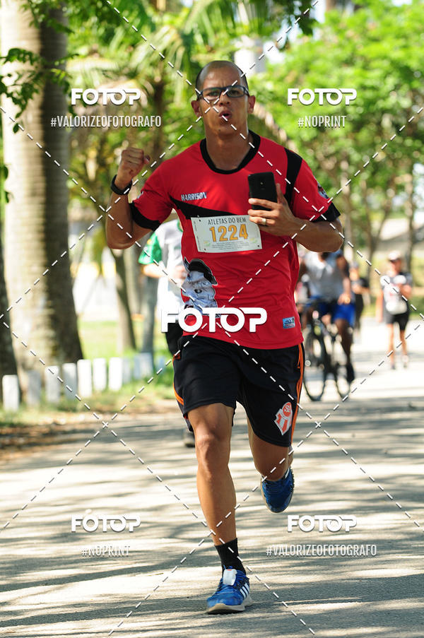 Achetez vos photos de l'vnementPIT BULL RUNNING sur Fotop