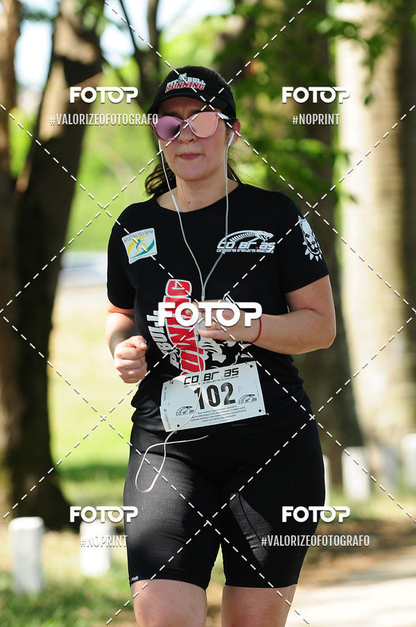 Achetez vos photos de l'vnementPIT BULL RUNNING sur Fotop