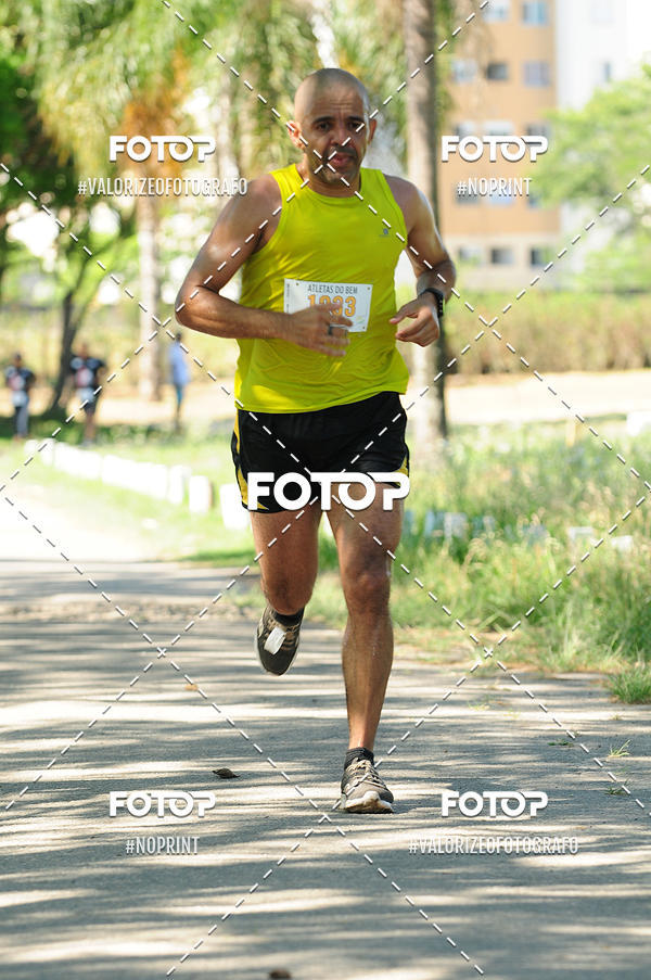 Achetez vos photos de l'vnementPIT BULL RUNNING sur Fotop