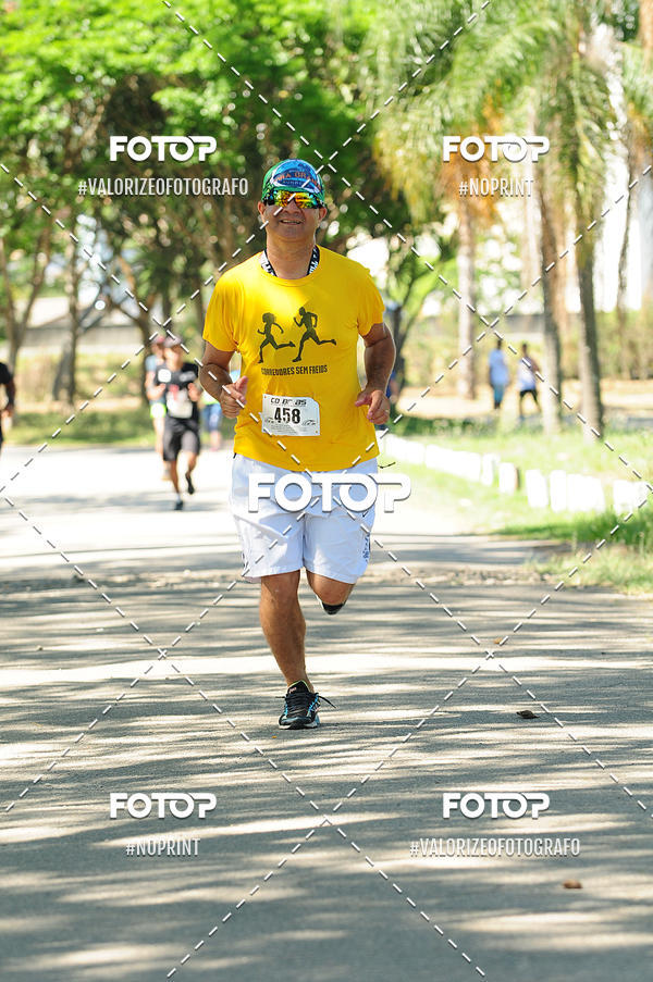 Achetez vos photos de l'vnementPIT BULL RUNNING sur Fotop