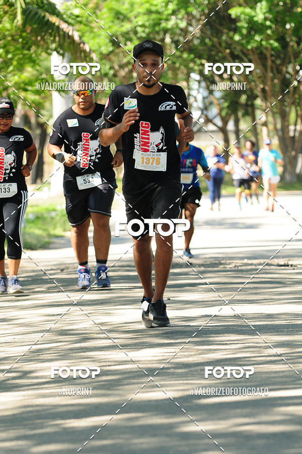 Achetez vos photos de l'vnementPIT BULL RUNNING sur Fotop