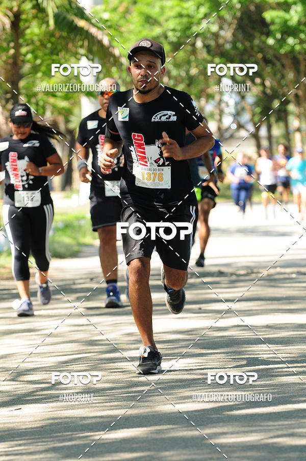 Achetez vos photos de l'vnementPIT BULL RUNNING sur Fotop