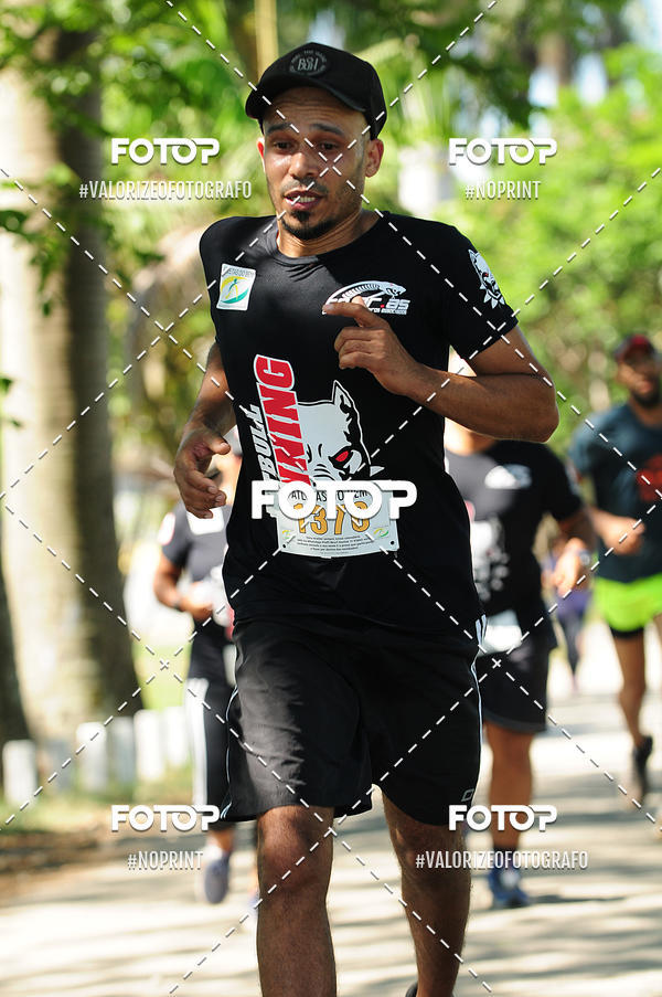 Achetez vos photos de l'vnementPIT BULL RUNNING sur Fotop