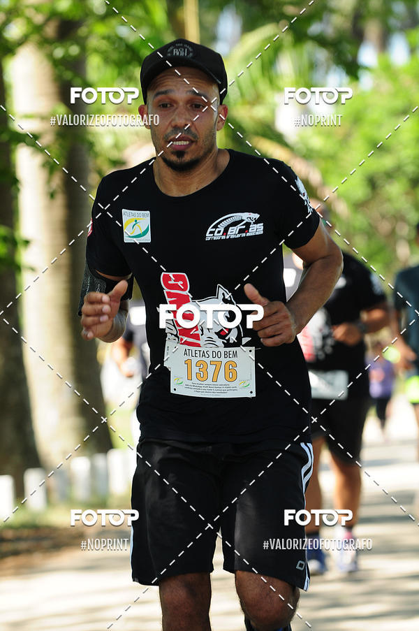 Achetez vos photos de l'vnementPIT BULL RUNNING sur Fotop