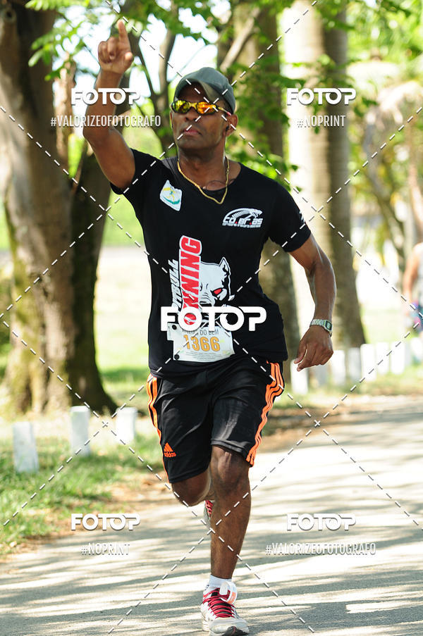 Compre as suas fotos do eventoPIT BULL RUNNING no Fotop