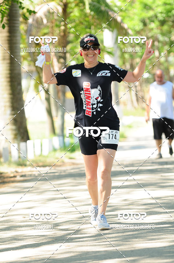 Compre as suas fotos do eventoPIT BULL RUNNING no Fotop