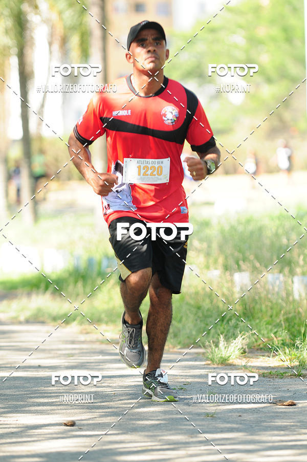 Compre as suas fotos do eventoPIT BULL RUNNING no Fotop