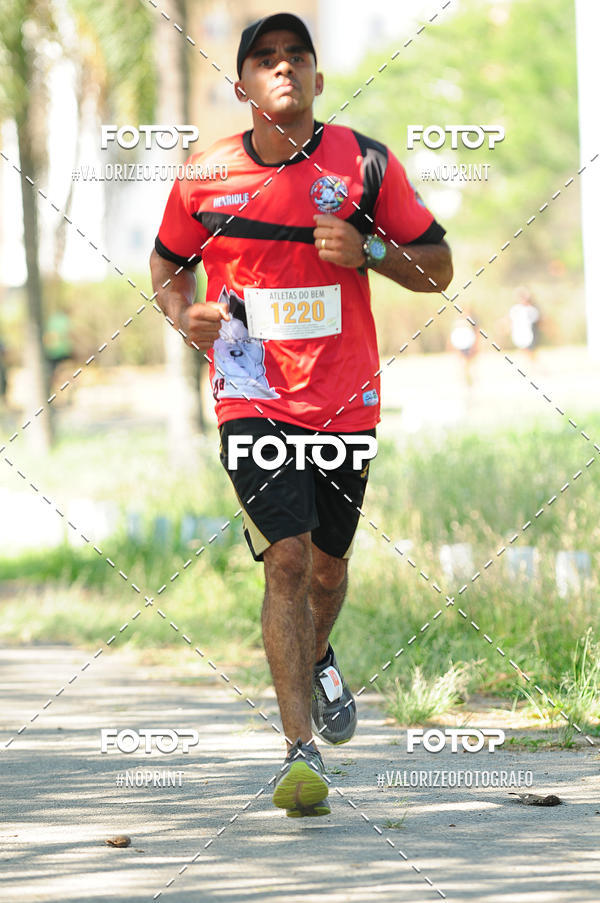 Compre as suas fotos do eventoPIT BULL RUNNING no Fotop