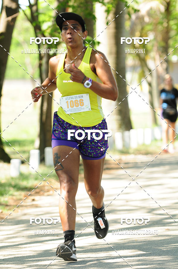 Compre as suas fotos do eventoPIT BULL RUNNING no Fotop