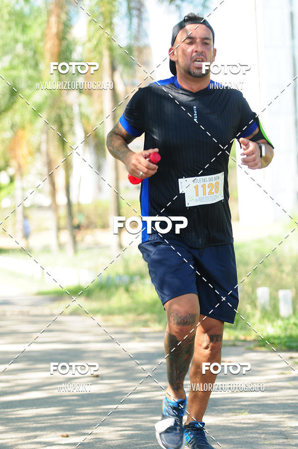 Achetez vos photos de l'vnementPIT BULL RUNNING sur Fotop