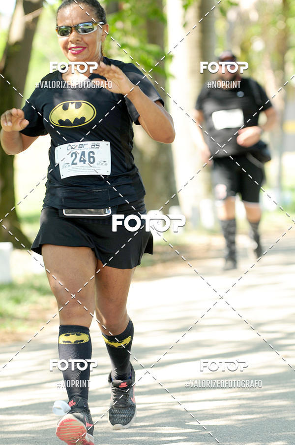 Achetez vos photos de l'vnementPIT BULL RUNNING sur Fotop