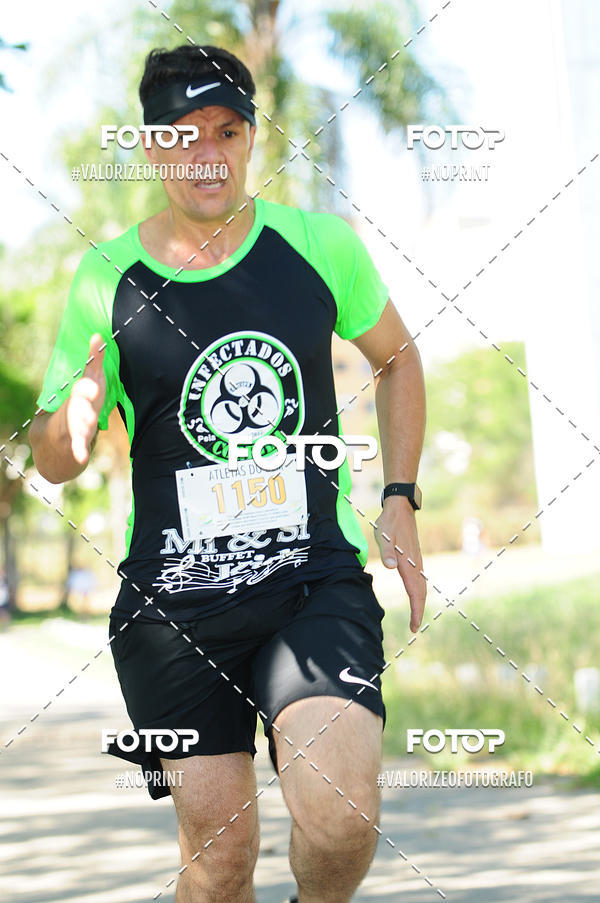 Achetez vos photos de l'vnementPIT BULL RUNNING sur Fotop