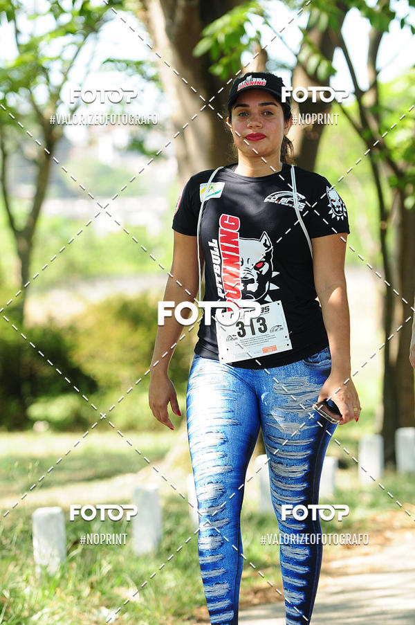 Compre suas fotos do eventoPIT BULL RUNNING no Fotop