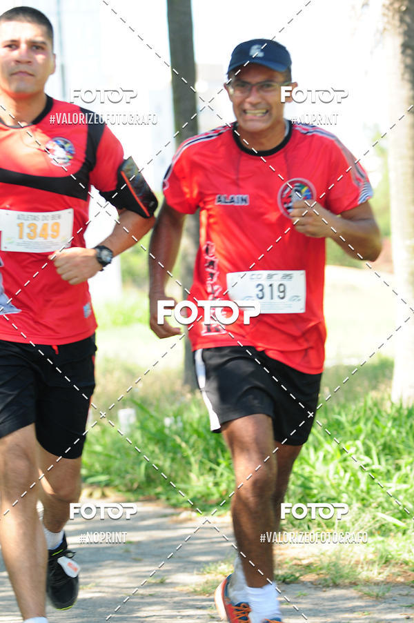 Compra tus fotos del eventoPIT BULL RUNNING En Fotop