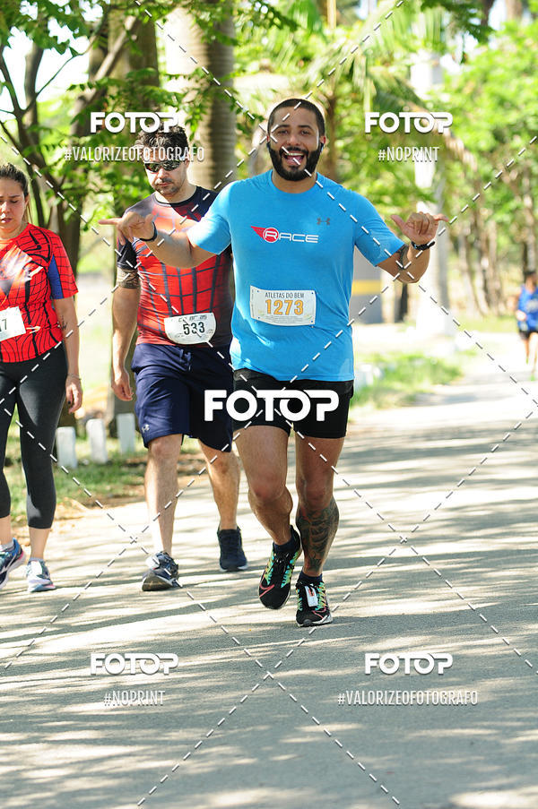 Achetez vos photos de l'vnementPIT BULL RUNNING sur Fotop