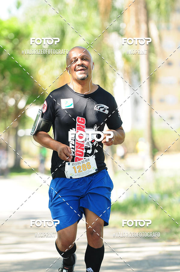 Achetez vos photos de l'vnementPIT BULL RUNNING sur Fotop