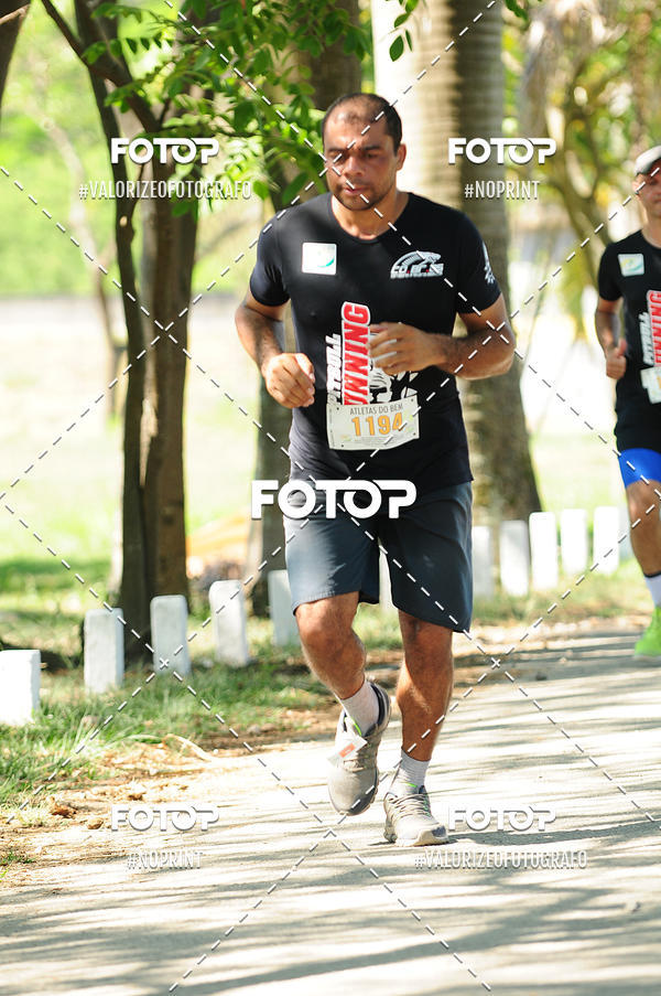 Achetez vos photos de l'vnementPIT BULL RUNNING sur Fotop