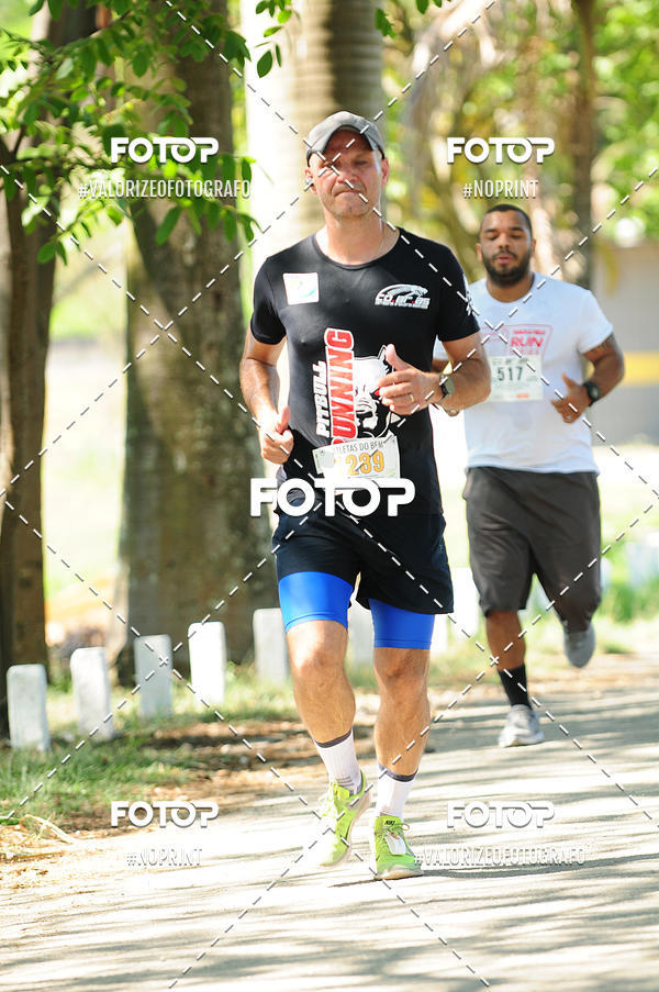 Achetez vos photos de l'vnementPIT BULL RUNNING sur Fotop