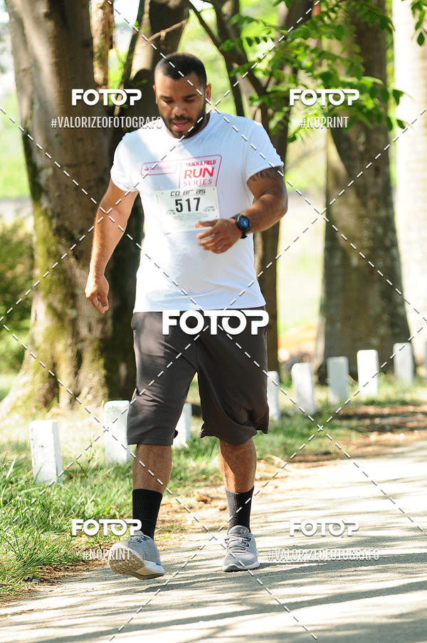 Achetez vos photos de l'vnementPIT BULL RUNNING sur Fotop