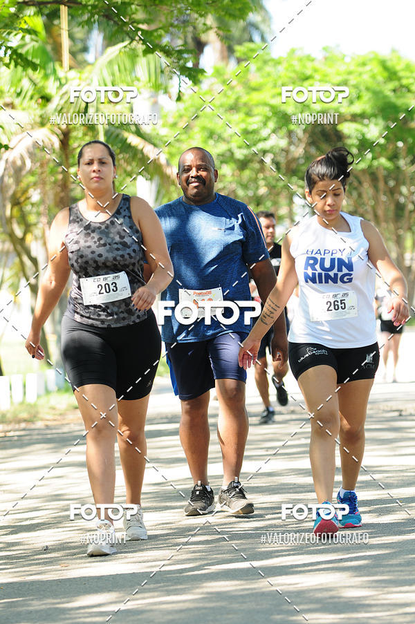 Compre as suas fotos do eventoPIT BULL RUNNING no Fotop