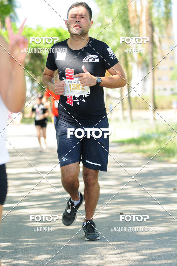 Compre as suas fotos do eventoPIT BULL RUNNING no Fotop