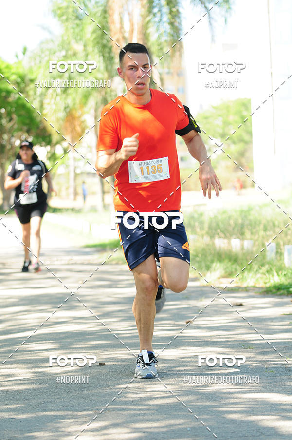 Compre as suas fotos do eventoPIT BULL RUNNING no Fotop